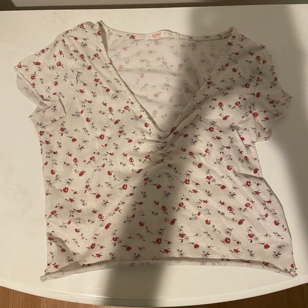 Romwe Ditsy Floral Ruched Crop Top (small)